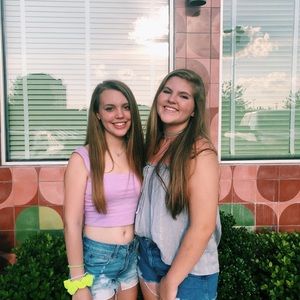 Meet your Posher, Isabel